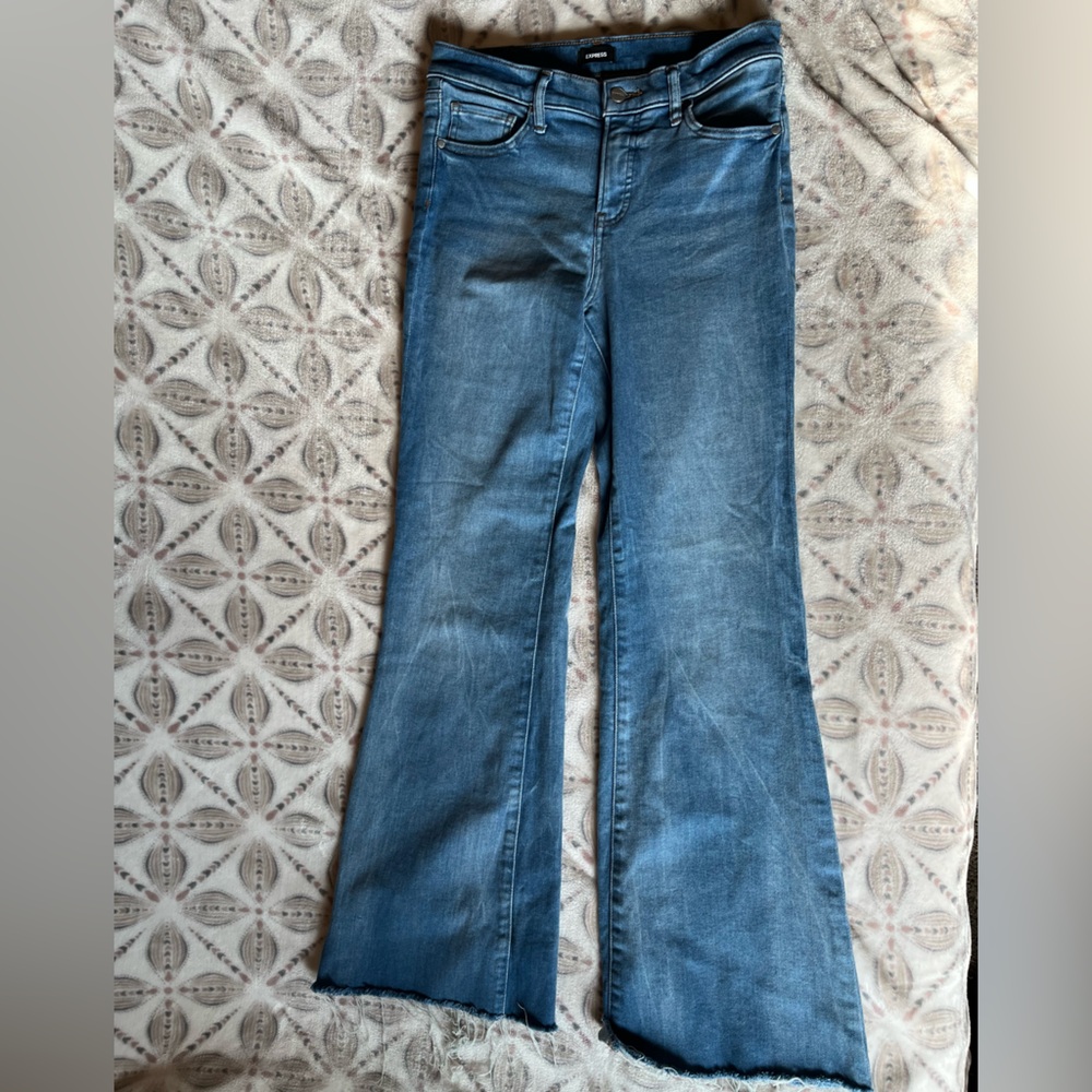 Express 70’s Flare Mid Rise Jeans